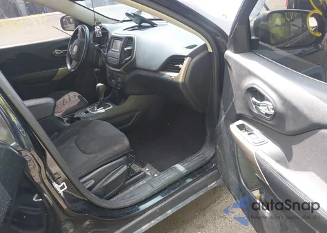 2017 Jeep Cherokee Latitude Fwd from USA, damaged, VIN 1C4PJLCS2HW669650